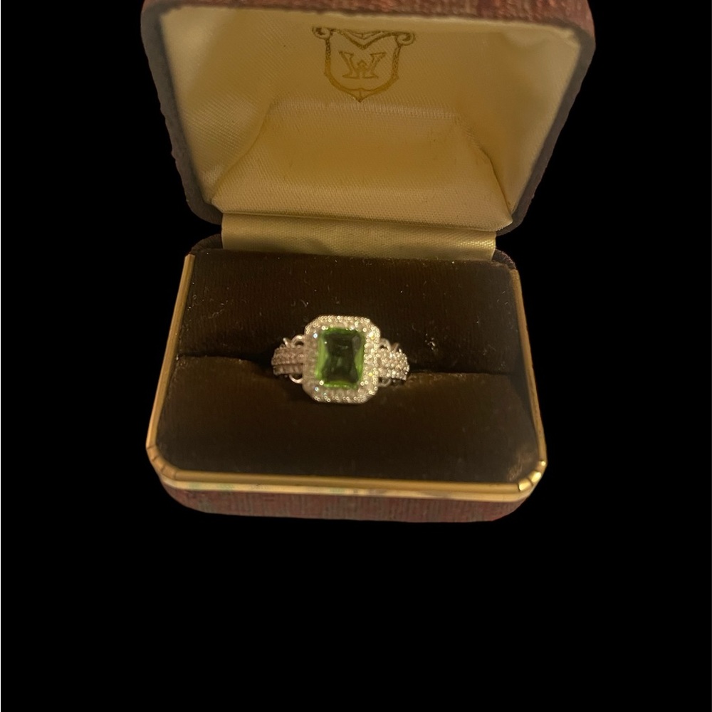 🔥2/$24 or 3/$30🔥Vintage Green Square cubic ziconia ring - Picture 7 of 9